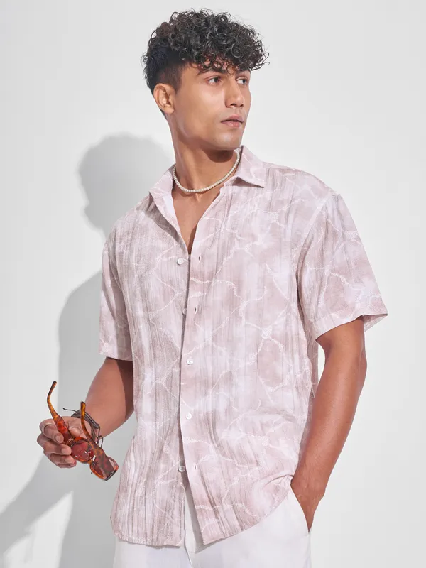 Highlander Men Pink Printed Relaxed Fit Casual Shirt