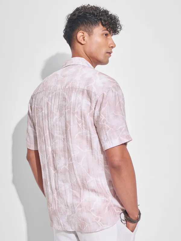 Highlander Men Pink Printed Relaxed Fit Casual Shirt