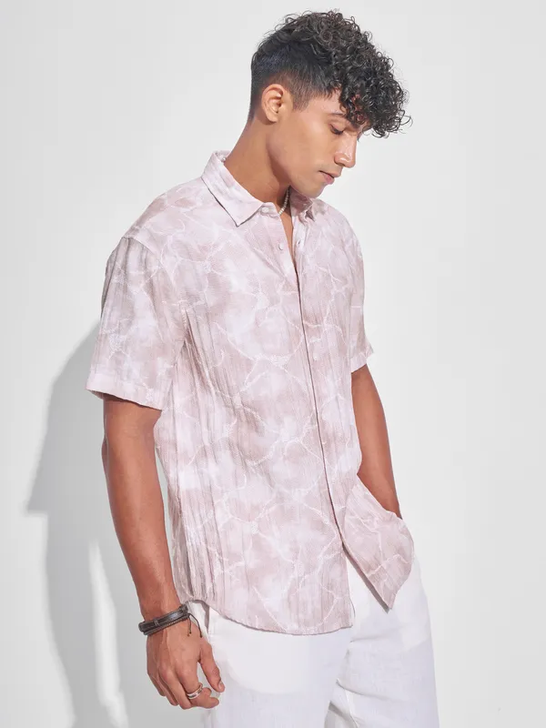 Highlander Men Pink Printed Relaxed Fit Casual Shirt