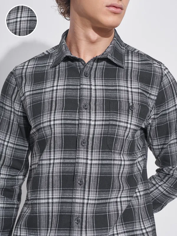 Highlander Men Black Checked Slim Fit Casual Shirt