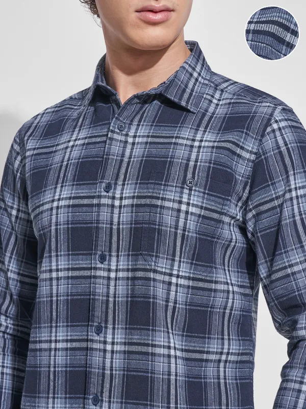 Highlander Men Navy Blue Checked Slim Fit Casual Shirt
