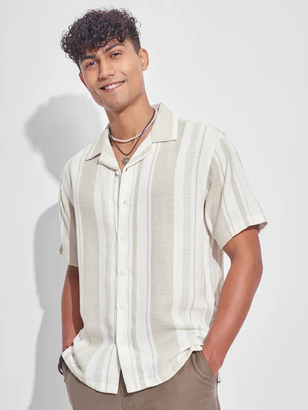 Highlander Men Cream Striped Relaxed Fit Casual Shirt
