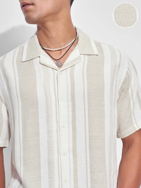 Highlander Men Cream Striped Relaxed Fit Casual Shirt