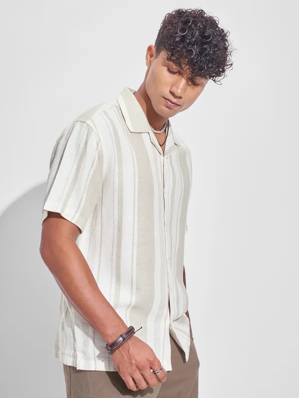 Highlander Men Cream Striped Relaxed Fit Casual Shirt