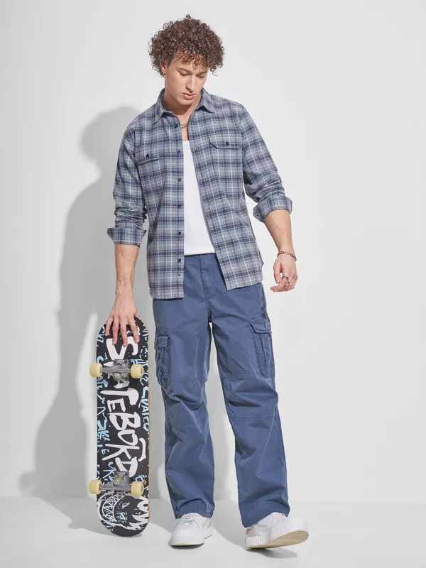 Highlander Men Grey Checked Slim Fit Casual Shirt