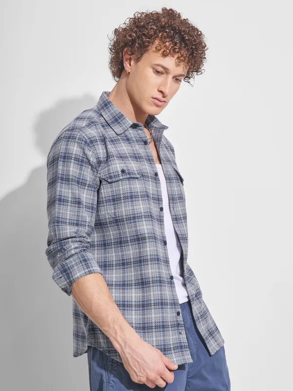 Highlander Men Grey Checked Slim Fit Casual Shirt