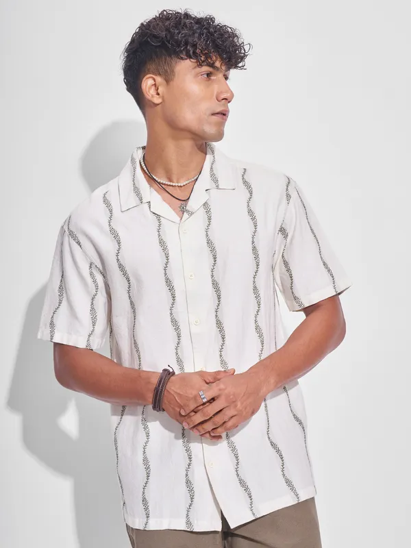 Highlander Men Cream Embroidered Relaxed Fit Casual Shirt