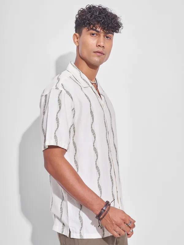 Highlander Men Cream Embroidered Relaxed Fit Casual Shirt