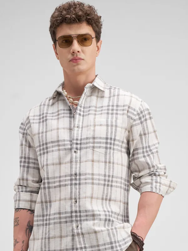 Highlander Men Grey Checked Regular Fit Casual Shirt