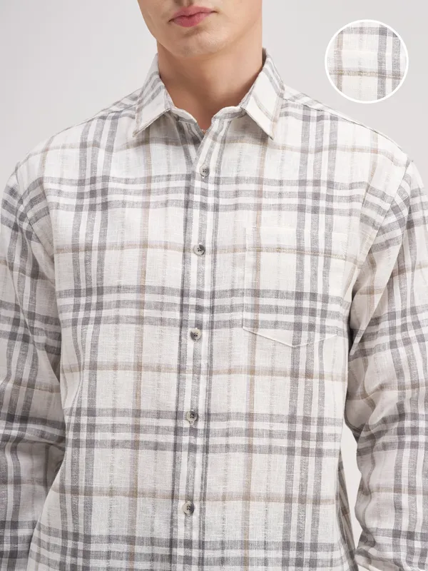 Highlander Men Grey Checked Regular Fit Casual Shirt