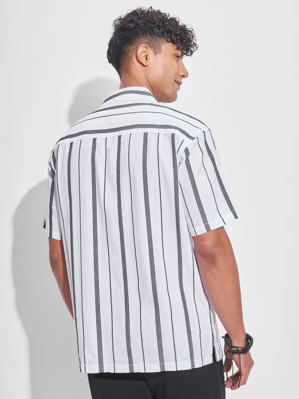 Men Relaxed Fit Casual Shirt