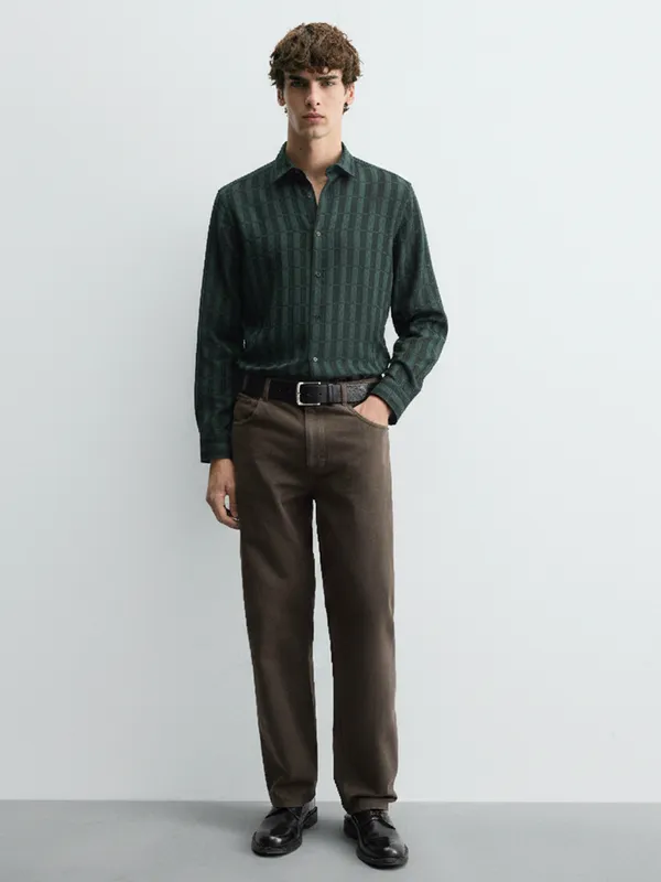 Highlander Men Green Self Design Relaxed Fit Casual Shirt