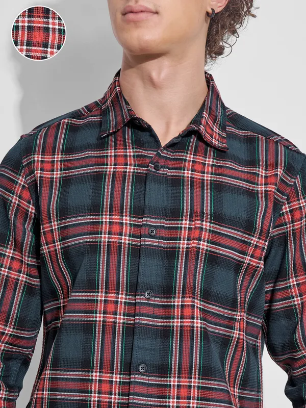 Highlander Men Teal Checked Slim Fit Casual Shirt
