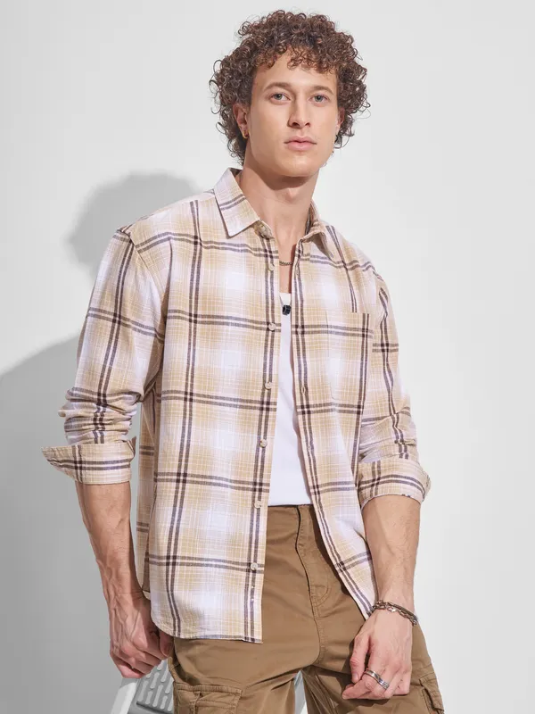 Highlander Men Beige Checked Relaxed Fit Casual Shirt
