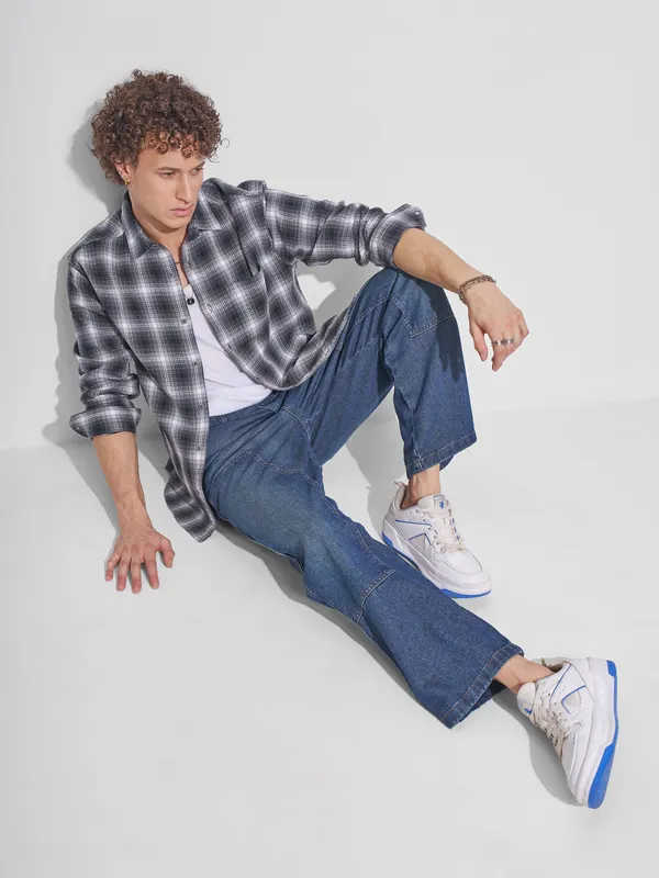 Highlander Men Grey Checked Relaxed Fit Casual Shirt