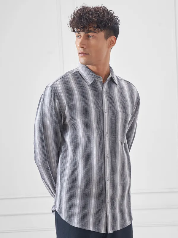 Highlander Men Grey Striped Relaxed Fit Casual Shirt