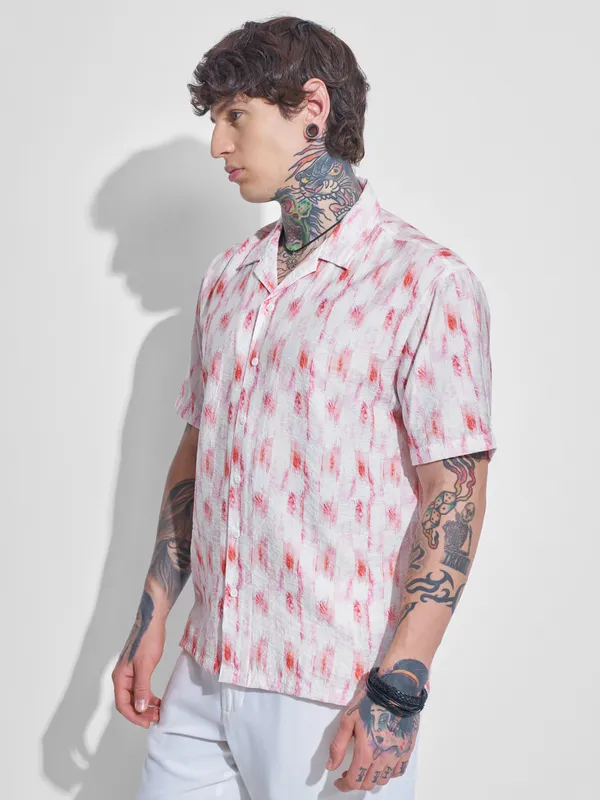 Highlander Men Off White Printed Relaxed Fit Casual Shirt