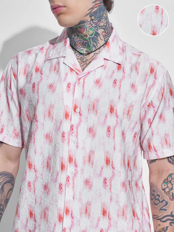 Highlander Men Off White Printed Relaxed Fit Casual Shirt