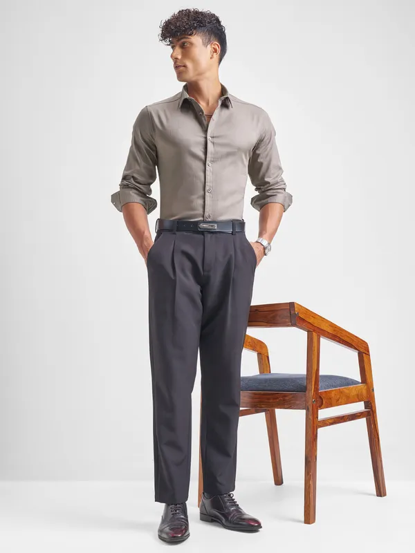 Highlander Men Beige Self Design Slim Fit Casual Shirt