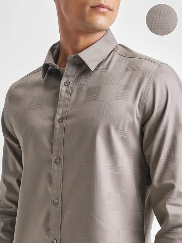 Highlander Men Beige Self Design Slim Fit Casual Shirt