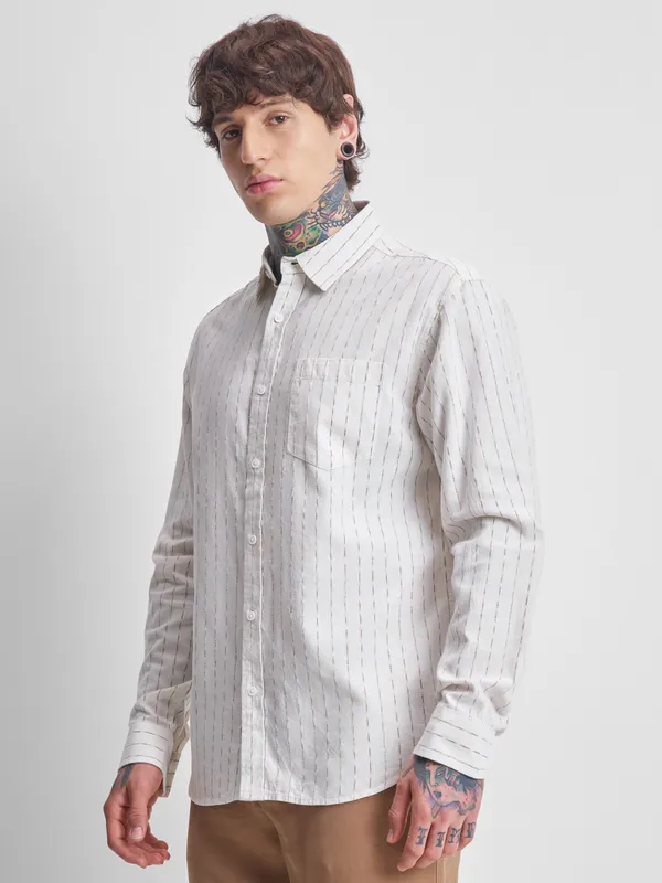 Highlander Men Cream Striped Relaxed Fit Casual Shirt