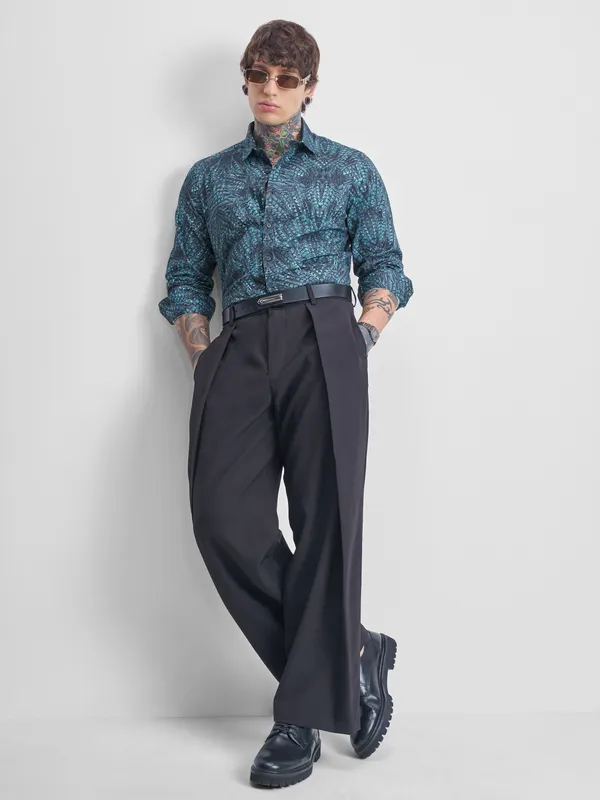 Highlander Men Teal Printed Slim Fit Casual Shirt