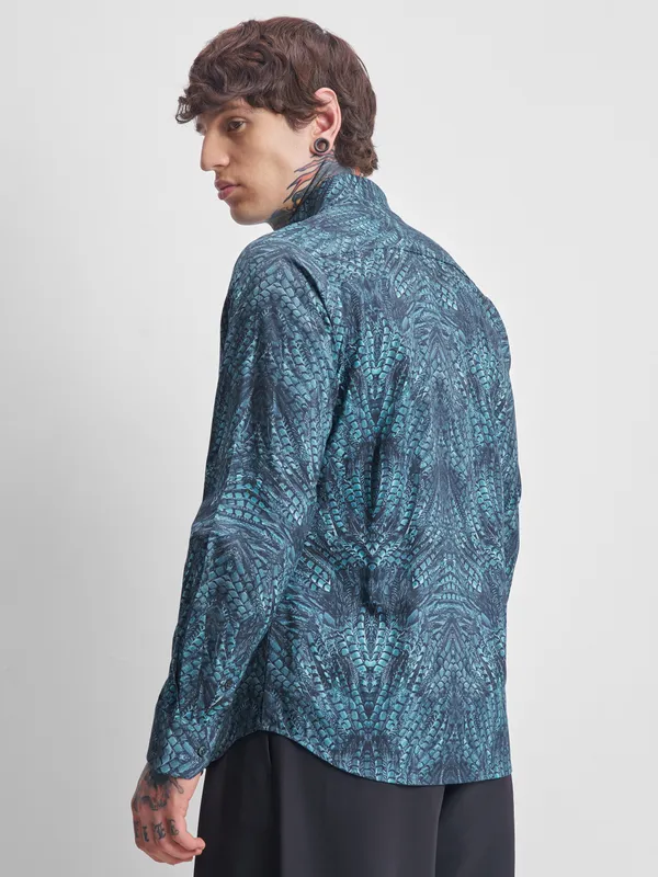 Highlander Men Teal Printed Slim Fit Casual Shirt