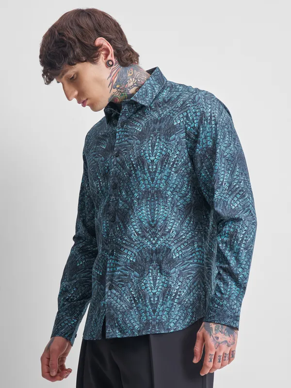 Highlander Men Teal Printed Slim Fit Casual Shirt
