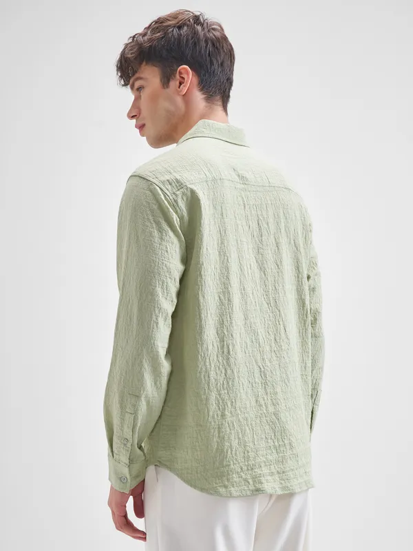 Highlander Men Green Crushed Relaxed Fit Casual Shirt