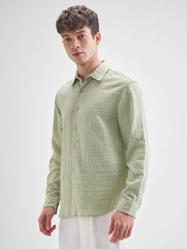 Highlander Men Green Crushed Relaxed Fit Casual Shirt