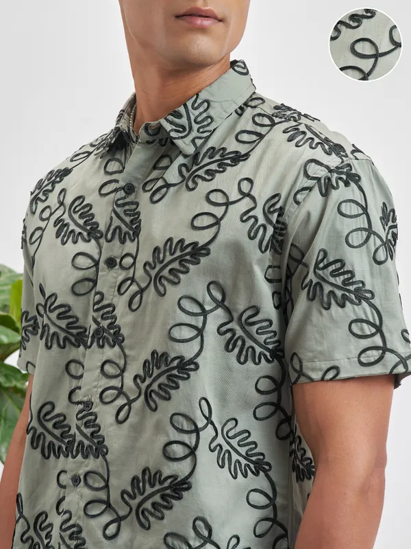 Highlander Men Olive Embroidered Relaxed Fit Casual Shirt