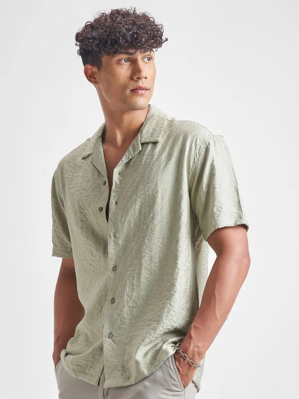 Highlander Men Green Self Design Relaxed Fit Casual Shirt