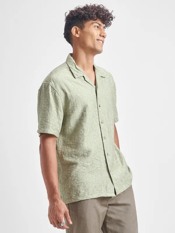 Highlander Men Green Self Design Relaxed Fit Casual Shirt