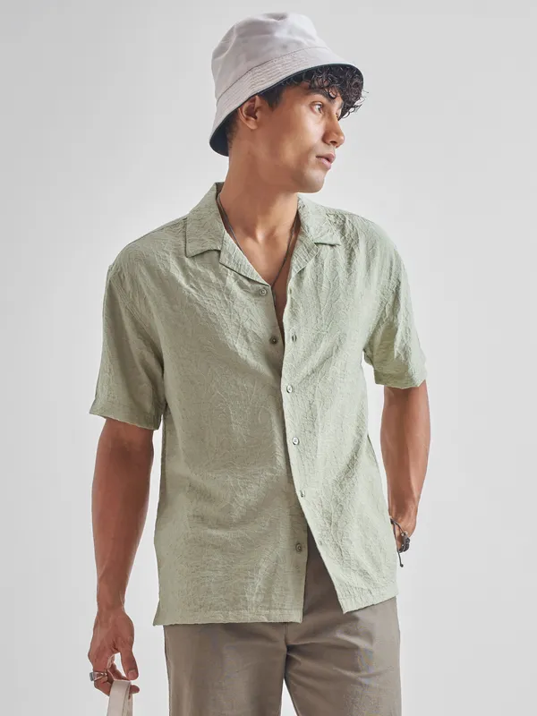 Highlander Men Green Self Design Relaxed Fit Casual Shirt