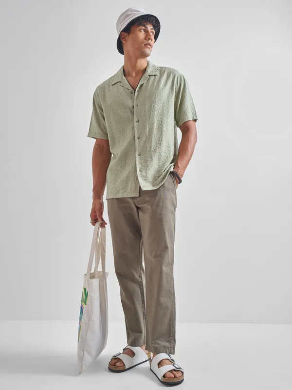 Highlander Men Green Self Design Relaxed Fit Casual Shirt