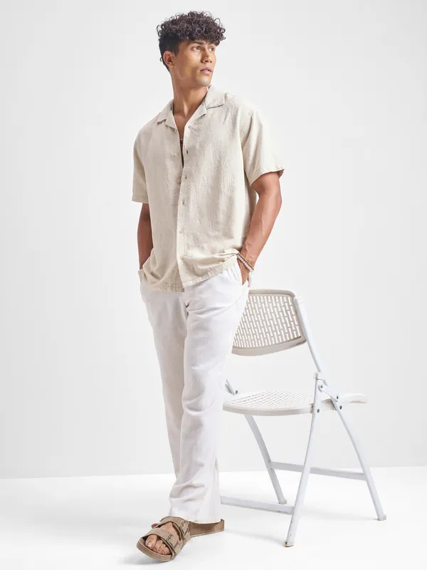 Highlander Men Beige Self Design Relaxed Fit Casual Shirt