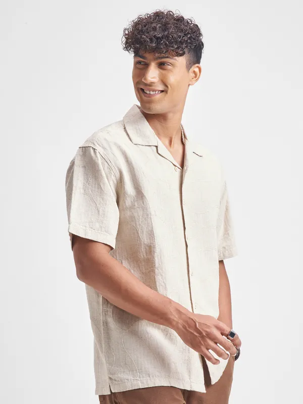 Highlander Men Beige Self Design Relaxed Fit Casual Shirt