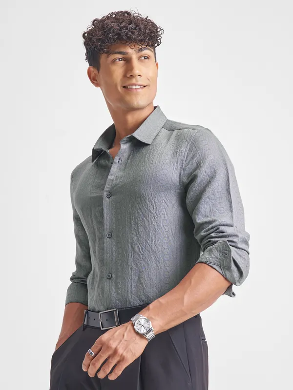 Highlander Men Grey Self Design Slim Fit Casual Shirt