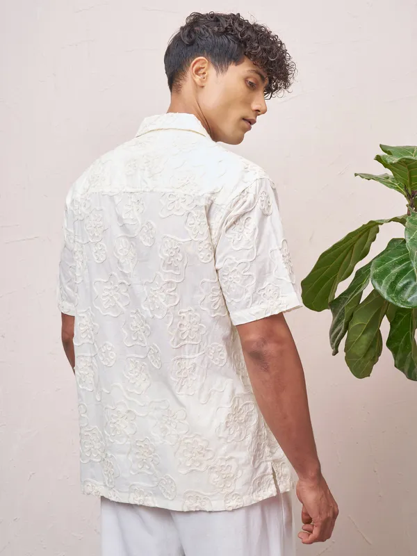 Highlander Men Cream Embroidered Relaxed Fit Casual Shirt