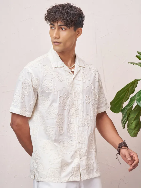 Highlander Men Cream Embroidered Relaxed Fit Casual Shirt