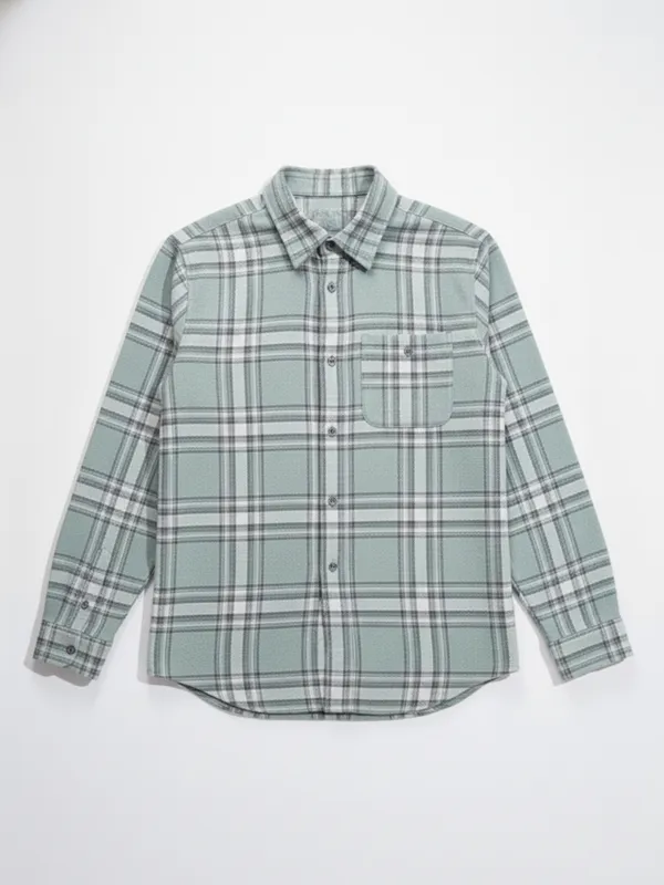 Highlander Men Green Checked Slim Fit Casual Shirt