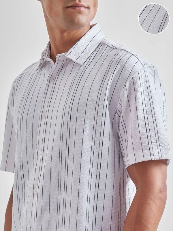 Highlander Men Off White Striped Oversized Fit Casual Shirt