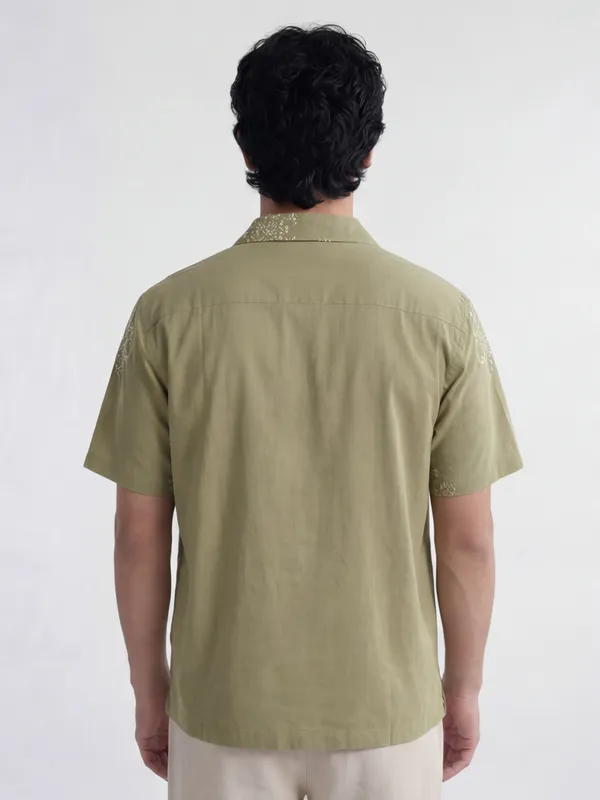 Men Relaxed Fit Casual Shirt