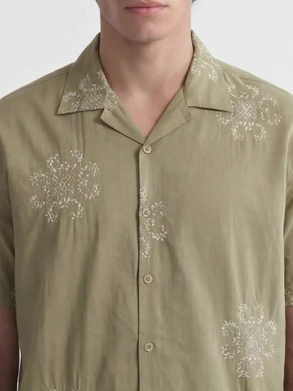 Men Relaxed Fit Casual Shirt