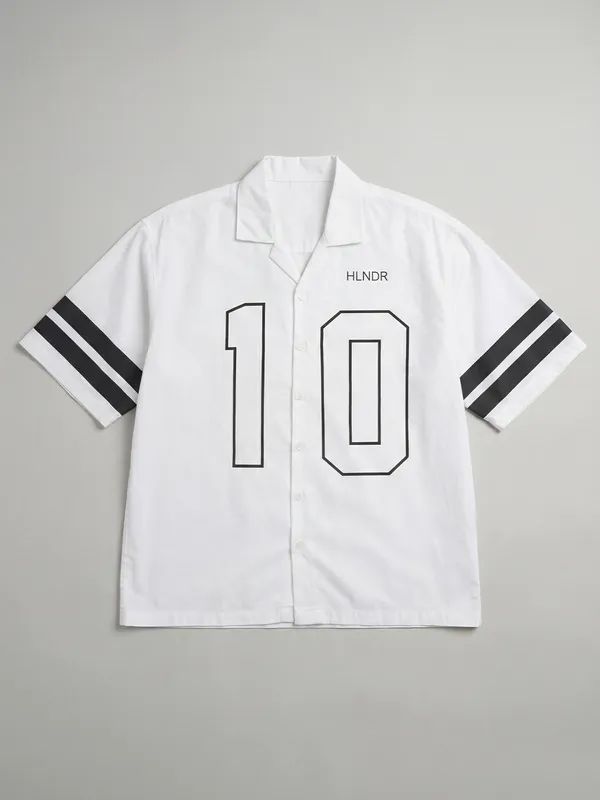 Highlander Men White Printed Boxy Fit Casual Shirt