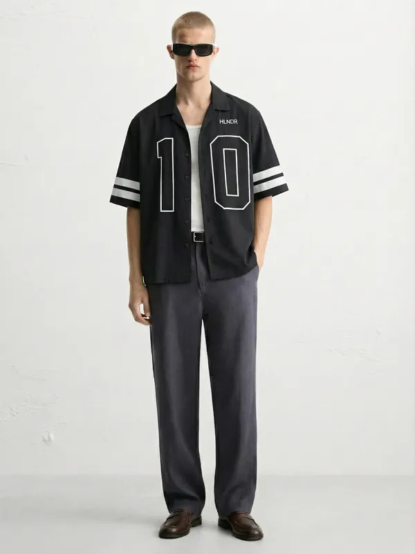 Highlander Men Black Printed Boxy Fit Casual Shirt