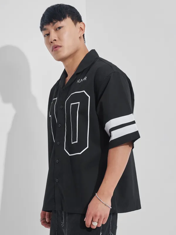 Highlander Men Black Printed Boxy Fit Casual Shirt