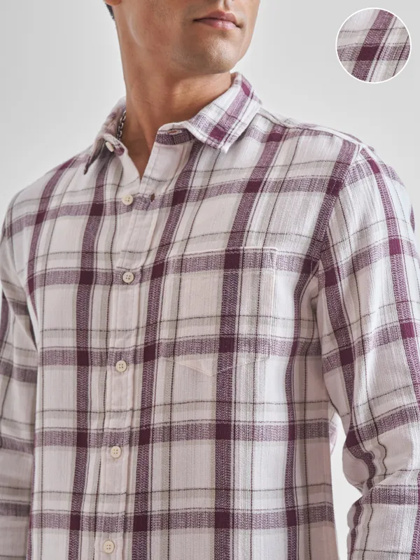 Highlander Men Maroon Checked Slim Fit Casual Shirt