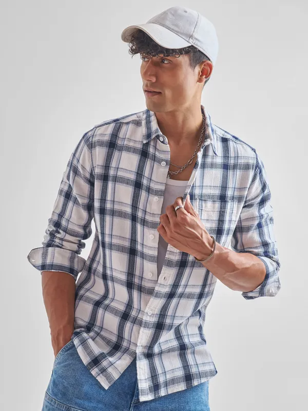 Men Slim Fit Casual Shirt