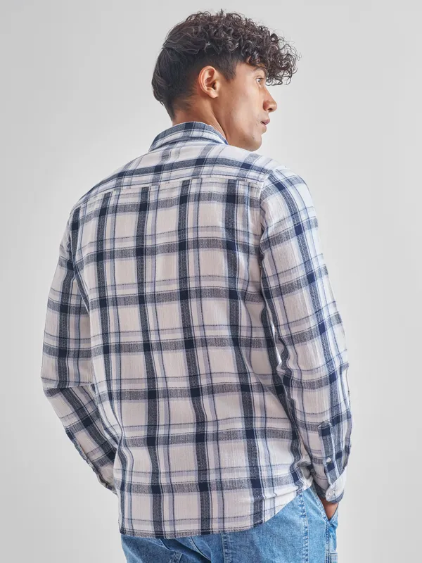 Men Slim Fit Casual Shirt